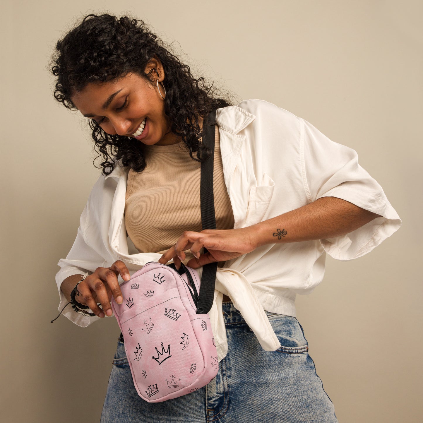 Queen Energy Crossbody Bag - Pink